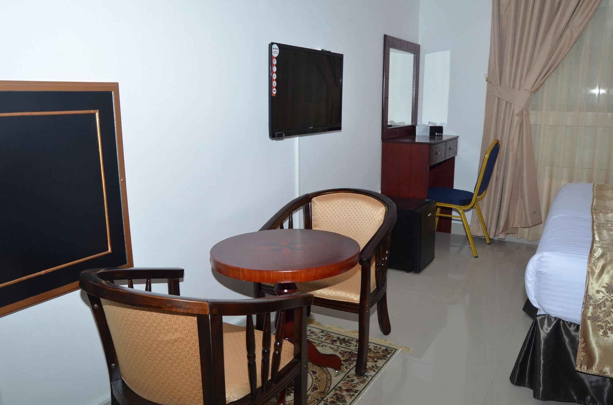 Al Khaleej Plaza Furnished Apartments Llc Ajman Exterior photo